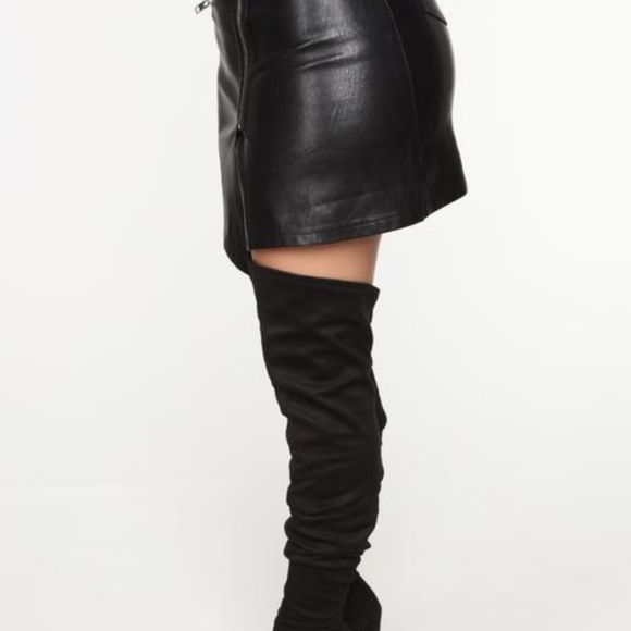 🧨HOT🧨 Asymmetrical Faux Leather Skirt with Metal Detailing from Fashion Nova - Picture 9 of 10